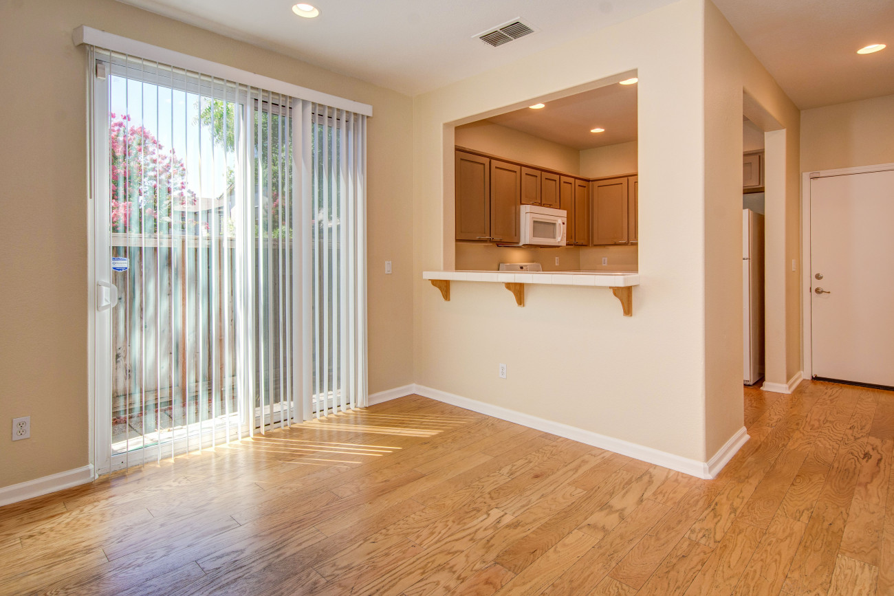 1650 Glenmore-12.jpg